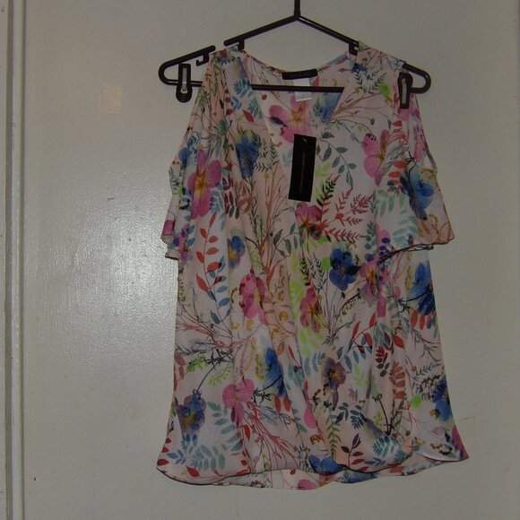 NWT Jenny & Marlis Floral Cold Shoulder Surplice Blouse/Top Sz L - Picture 1 of 6